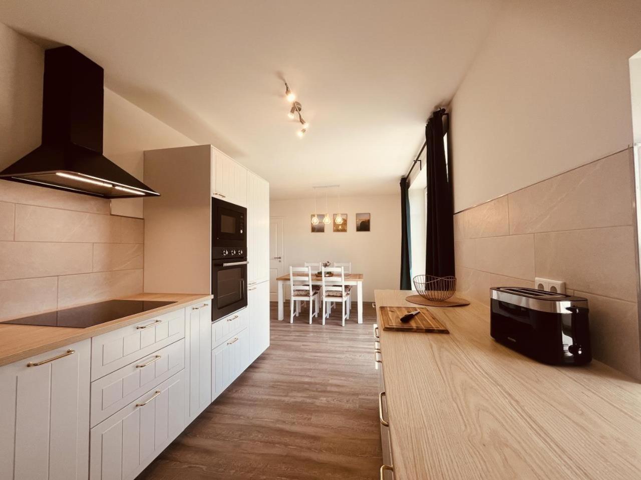 Holmblick - Boddenblick, Balkon, 2 Schlafzimmer, 4 Personen Born Dış mekan fotoğraf