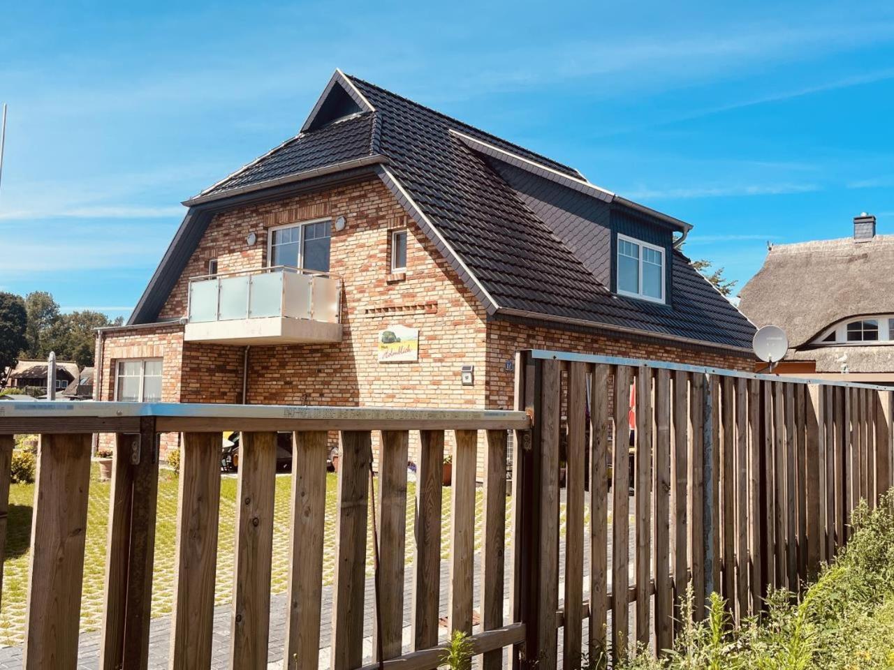 Holmblick - Boddenblick, Balkon, 2 Schlafzimmer, 4 Personen Born Dış mekan fotoğraf